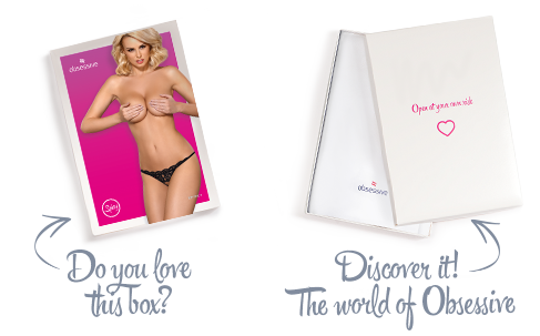 Кружевные танга с двумя отверстиями Obsessive 831-THC-1 crotchless thong S/M, черные, бантики