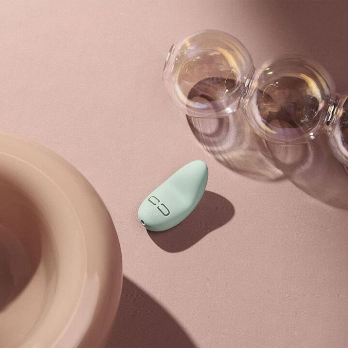 Мини-вибратор для клитора LELO Lily 3 Polar Green, 10 режимов, очень мощный