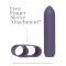 Минивибратор Je Joue - Classic Bullet Vibrator Purple с глубокой вибрацией и фиксацией на палец